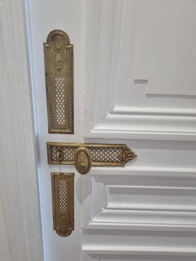 Face Chateau St Germain En Laye, Appartement 4 A 6 Personnes, 23 Min De Paris Champs-Elysees サン＝ジェルマン＝アン＝レー エクステリア 写真