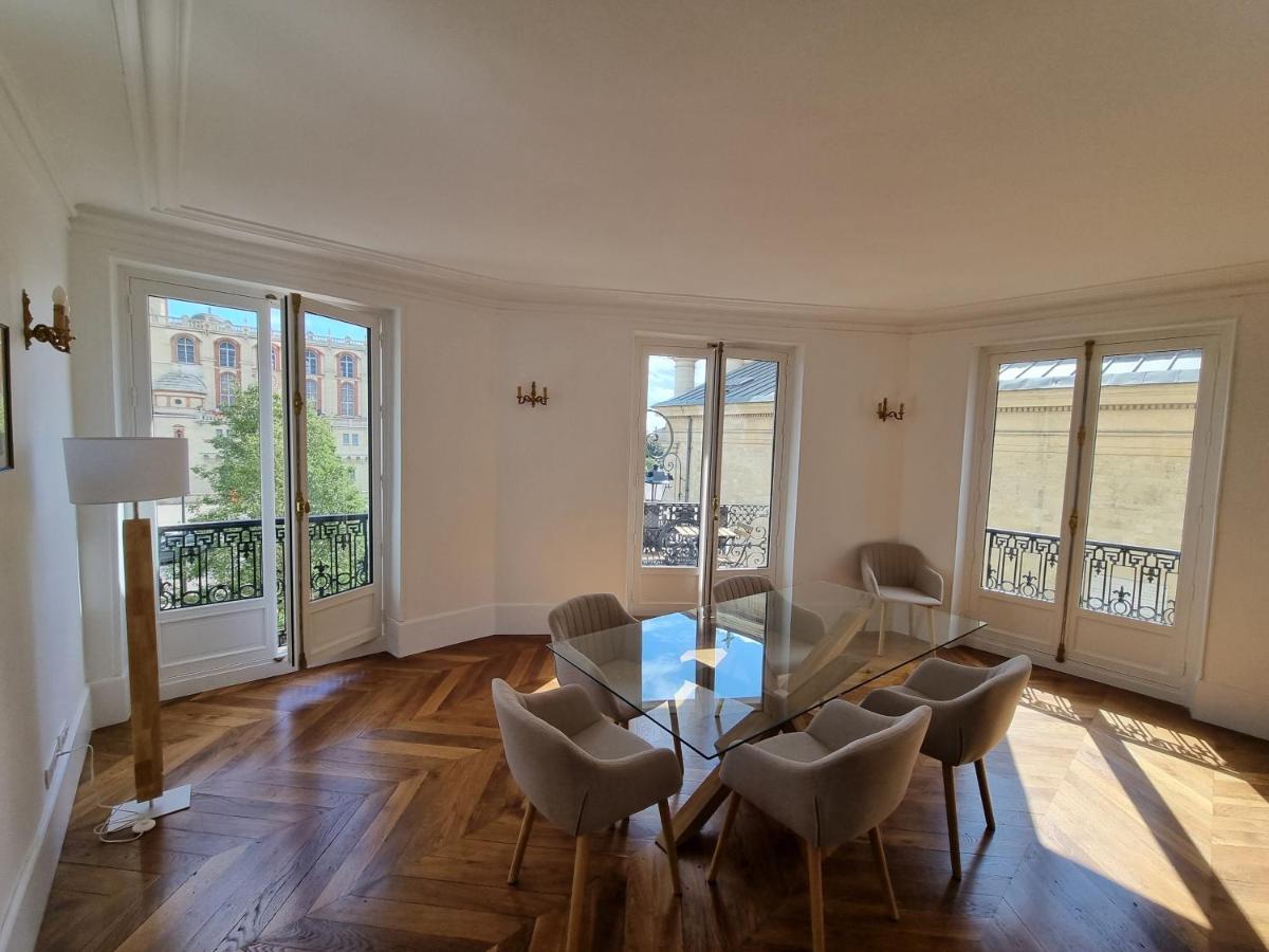 Face Chateau St Germain En Laye, Appartement 4 A 6 Personnes, 23 Min De Paris Champs-Elysees サン＝ジェルマン＝アン＝レー エクステリア 写真